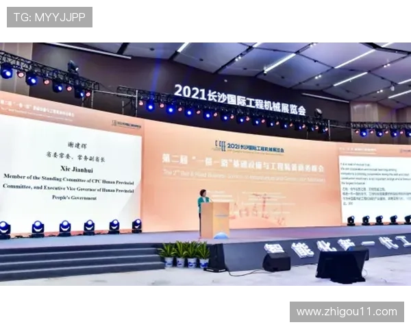 羽毛球专题:探讨成都羽毛球队灵活性训练与战术创新的成功之道 羽毛球专题:探讨成都羽毛球队灵活性训练与战术创新的成功之道